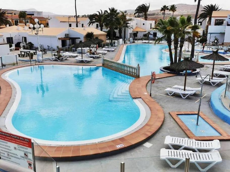 Lovely Apartment Near The Beach With Pool & Wifi 科斯塔卡莱塔 外观 照片